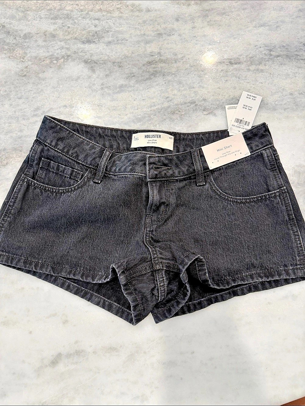 Hollister Mini Short Jean Shorts in Black Size 4 NWT